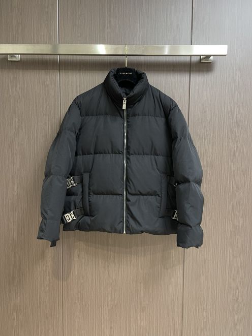 肌寒い季節に欠かせない ジバンシィダウンジャケット激安通販 暖かい 軽量 保温 トップス ジャケット ブラック