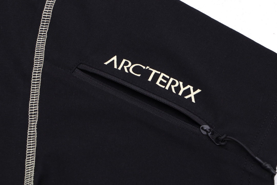 arc teryx シャツｎ級品 シンプル 半袖 コットン 純綿 ランニング ゴールドロゴ ブラック_5