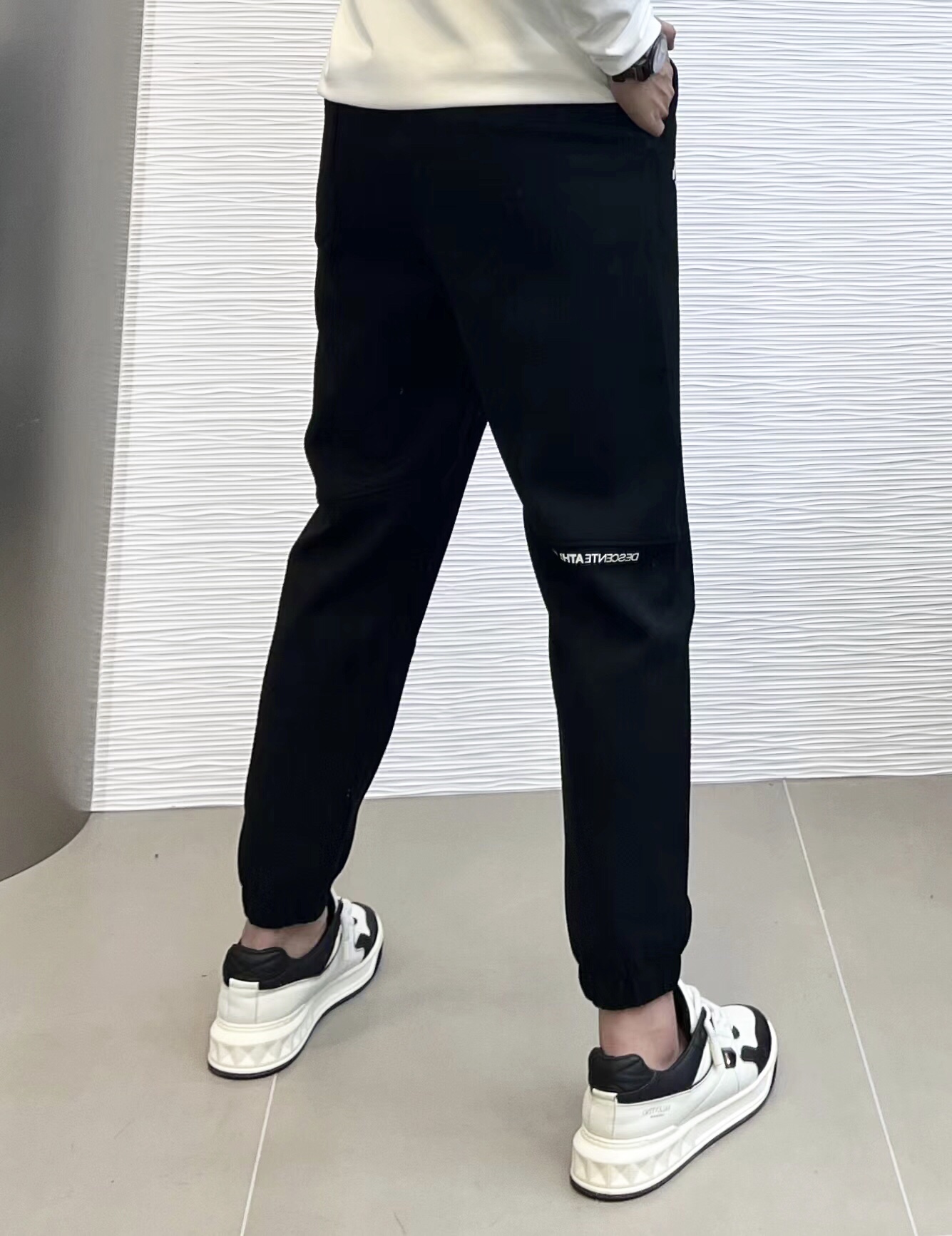 デサント日本偽物 人気セールHOT 新着 純綿 快適 カジュアルズボン ファッションパンツ ブラック_3