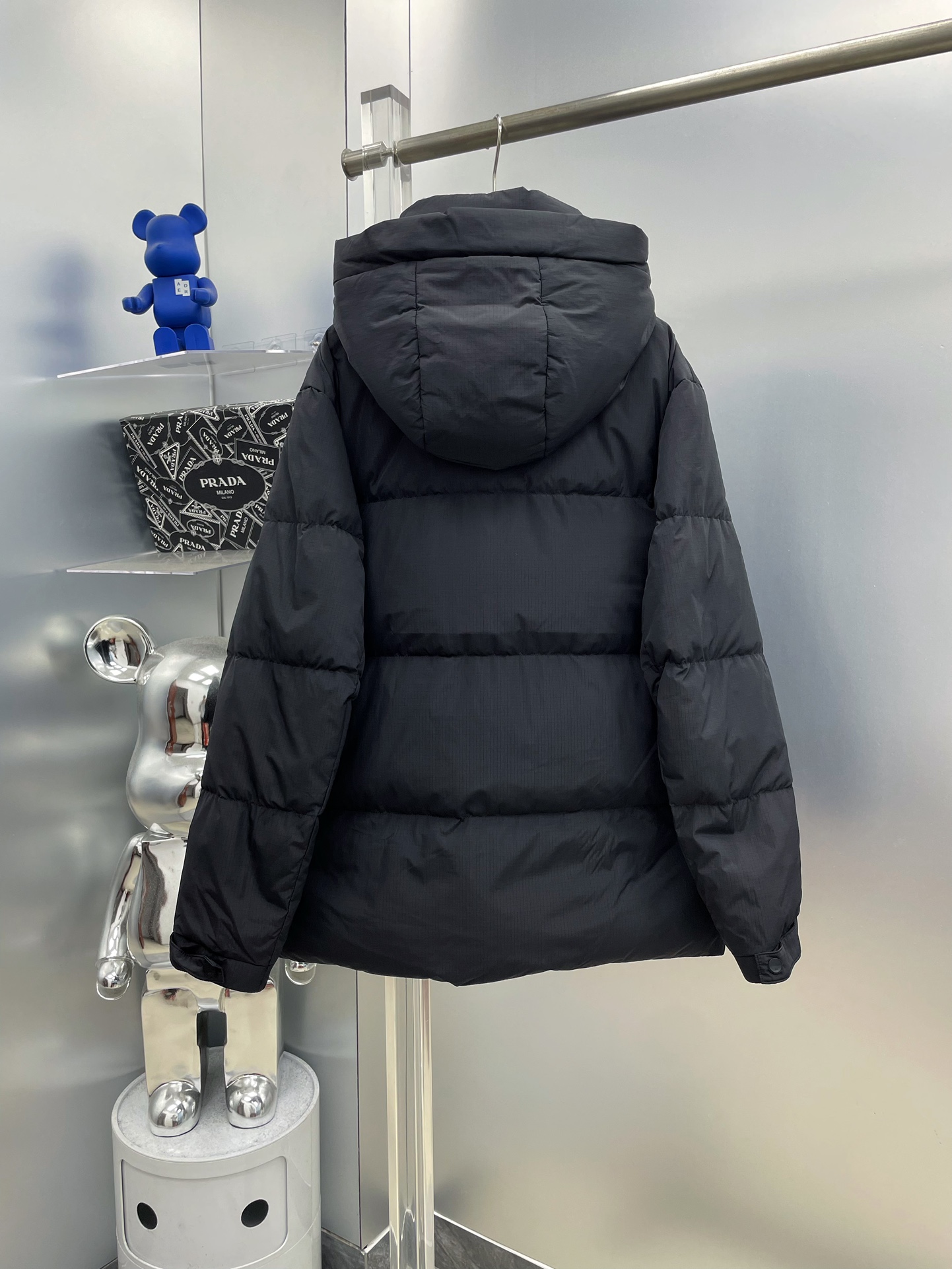 デサントのダウンジャケット激安通販 カジュアル 秋冬品 フード付き 2色可選 ブラック_2
