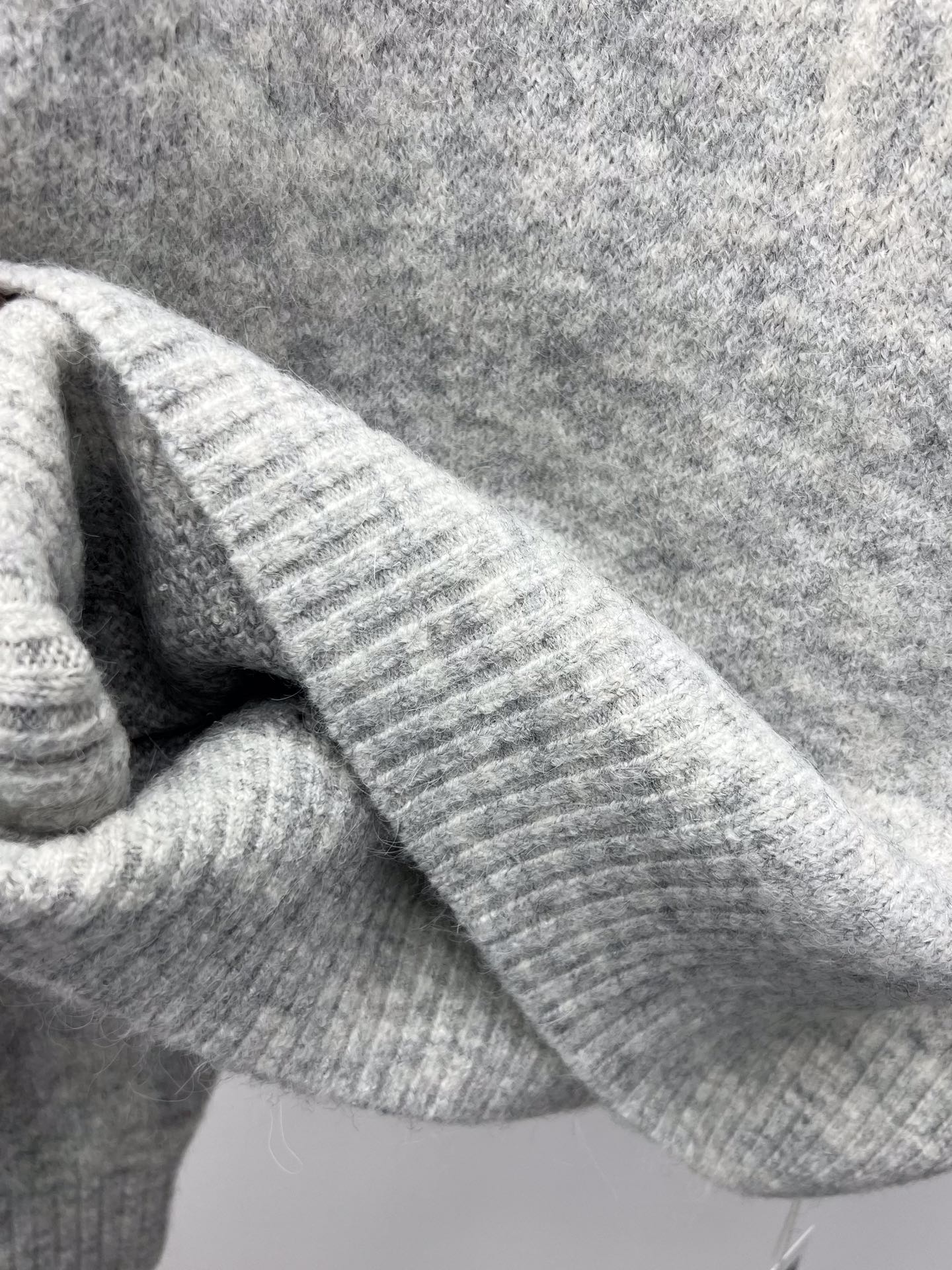 SMFK【お買い得豊富なセーター ami激安通販 トップス 柔らかい ウール 暖かい フード付き グレイ_6
