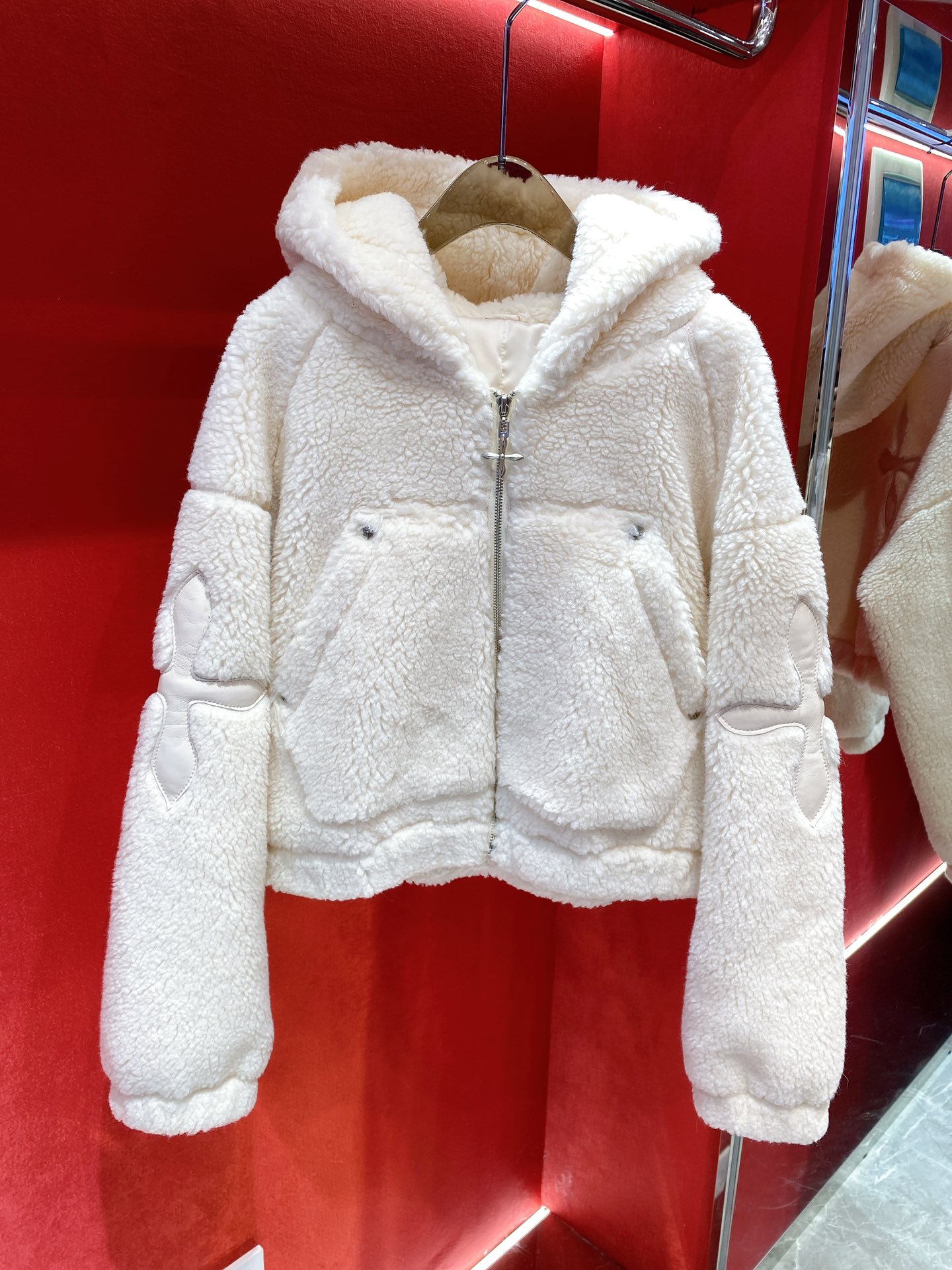 SMFKジャケットモコモコスーパーコピー 秋冬服 暖かい 人気品 柔らかい レディース もこもこ 高級 ホワイト_1