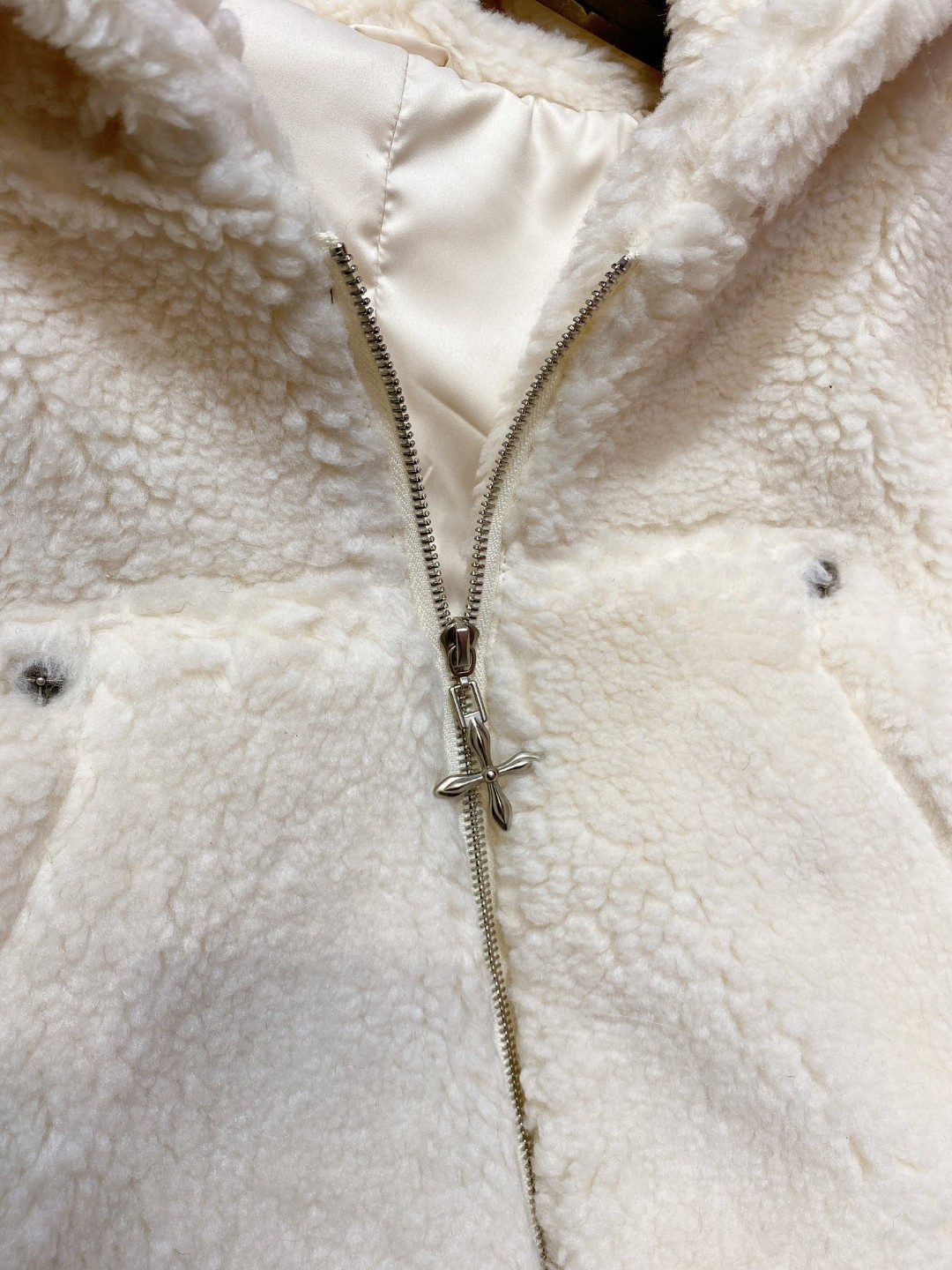 SMFKジャケットモコモコスーパーコピー 秋冬服 暖かい 人気品 柔らかい レディース もこもこ 高級 ホワイト_5