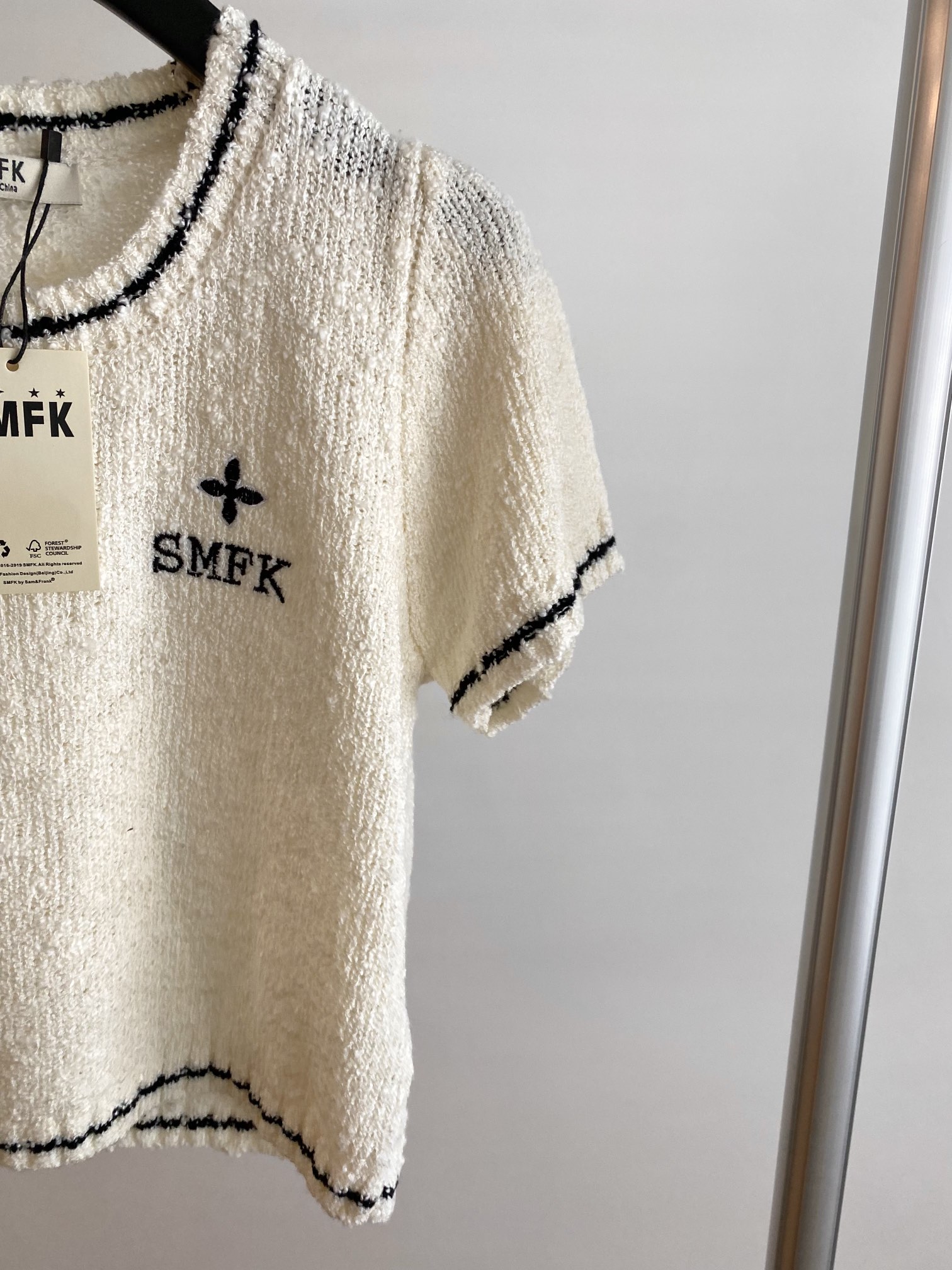 激安大特価最新作のSMFKセーター アマゾン偽物 短袖トップス ニット 刺繡 人気もの 2色可選_4