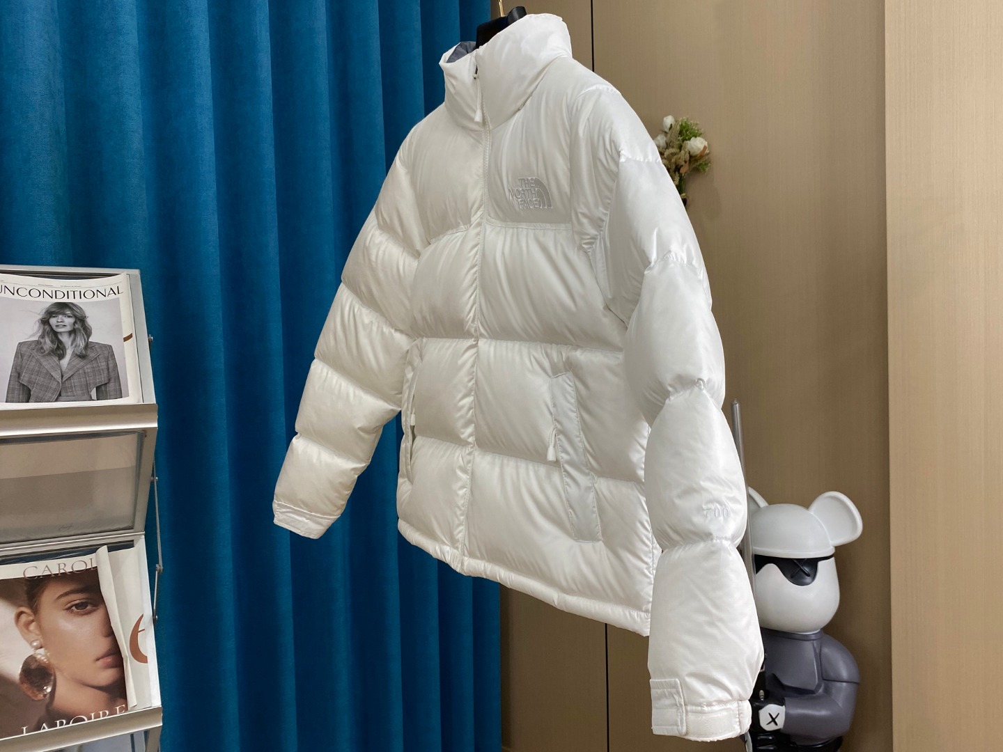 TNF ザノースフェイスのダウンジャケットスーパーコピー 暖かい 保温 ファッション 人気アウター 3色可選 ホワイト_3