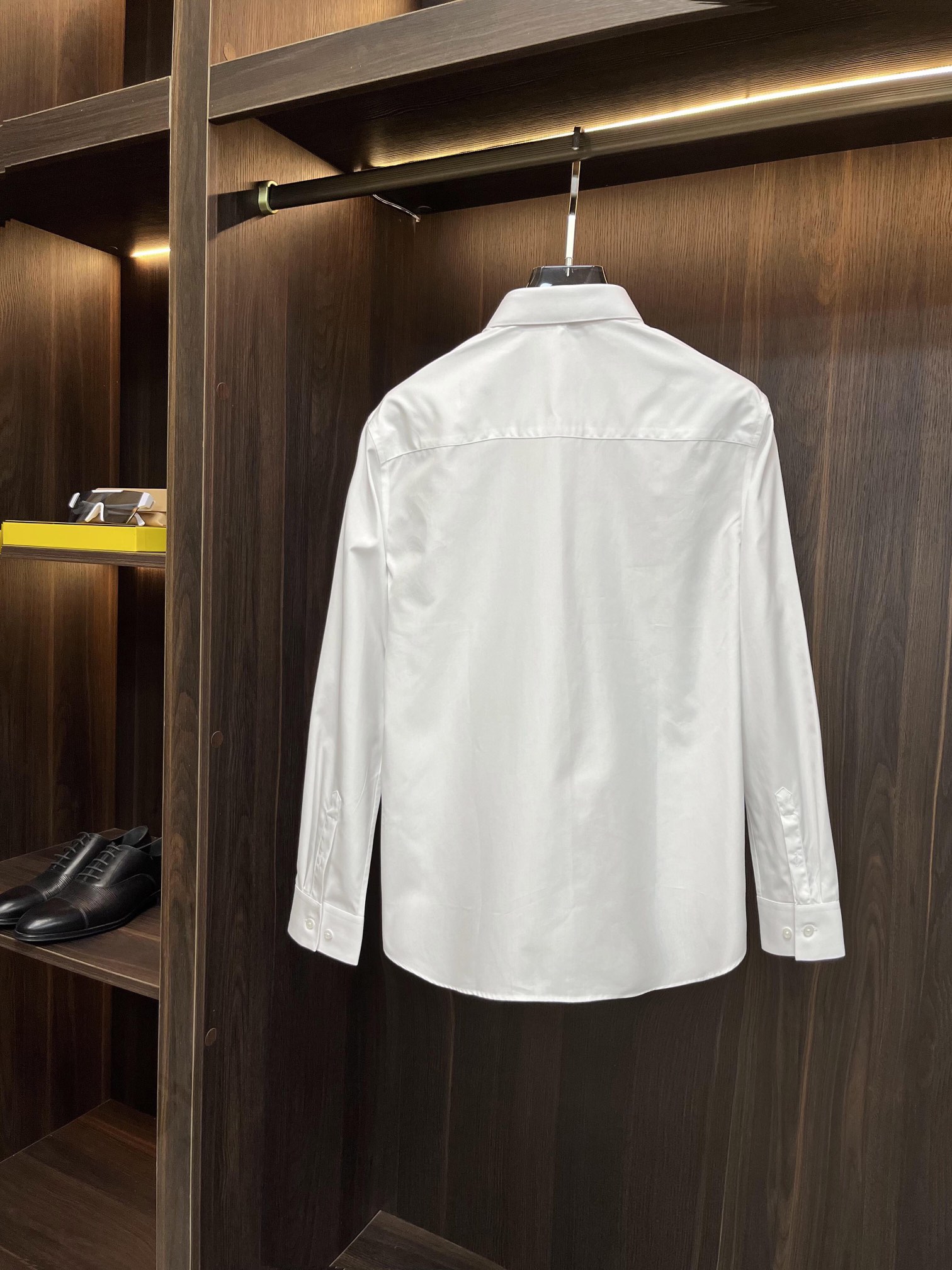シンプル印象になって ジバンシィ モデルスーパーコピートップス プリント シャツ ビジネス 長袖 2色可選 ホワイト_2