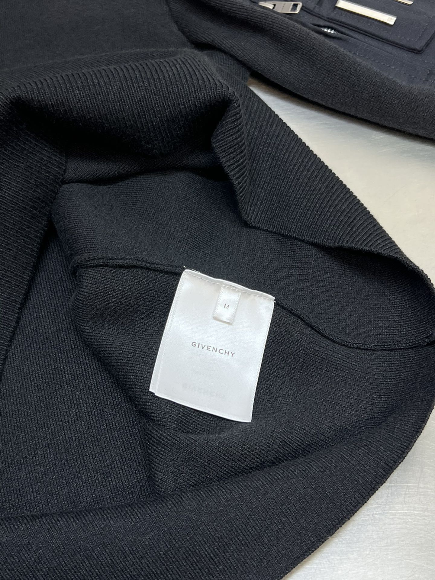[新季度]ジバンシィ服偽物 冬服 暖かい ウール 厚い ニットトップス セーター シンプル ファッション ブラック_9