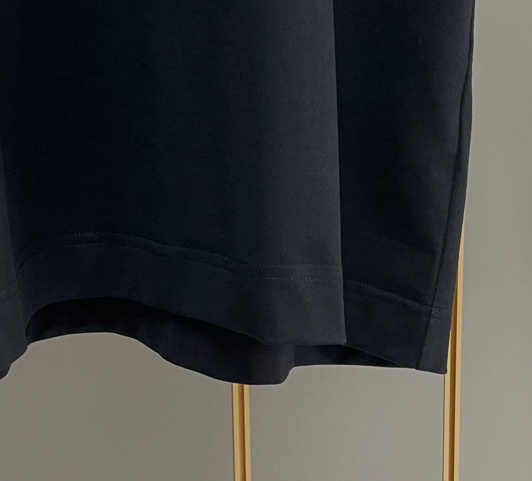 ジバンシィ シャツ激安通販 トップス 純綿 半袖 ファッション ロゴプリント 通気性いい コラボモデルデザイン ブラック_7