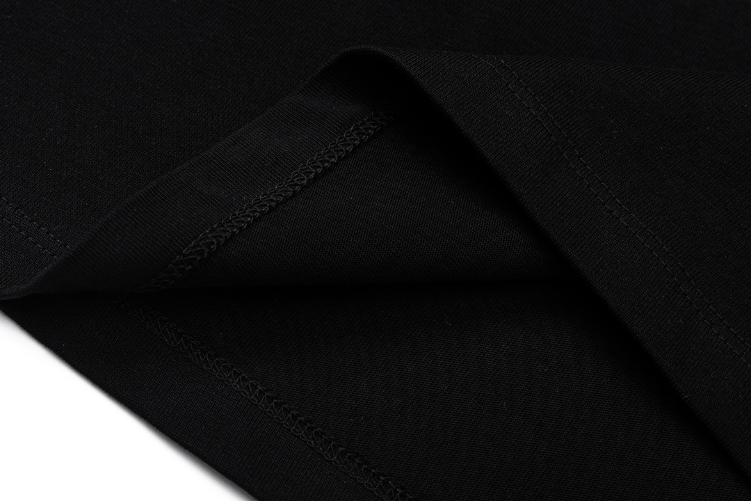 ヴェルサーチ 半袖シャツコピー トップス 純綿 短袖 Tシャツ プリント シンプル 品質保証 ファッション 2色可選 ブラック_7