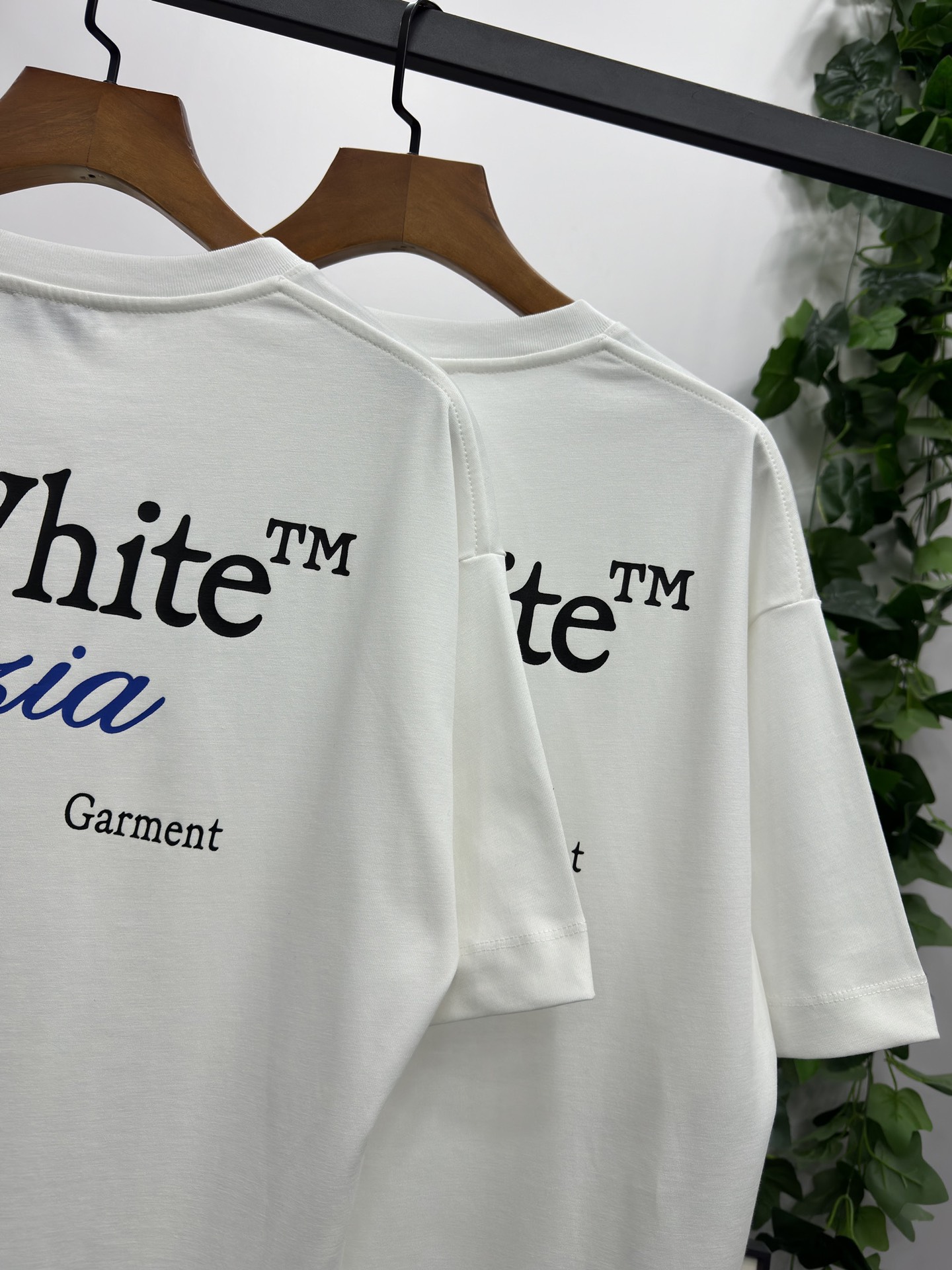 限定 セール 低価オフホワイトtシャツ 偽物 高品質 コットン素材 定番_6