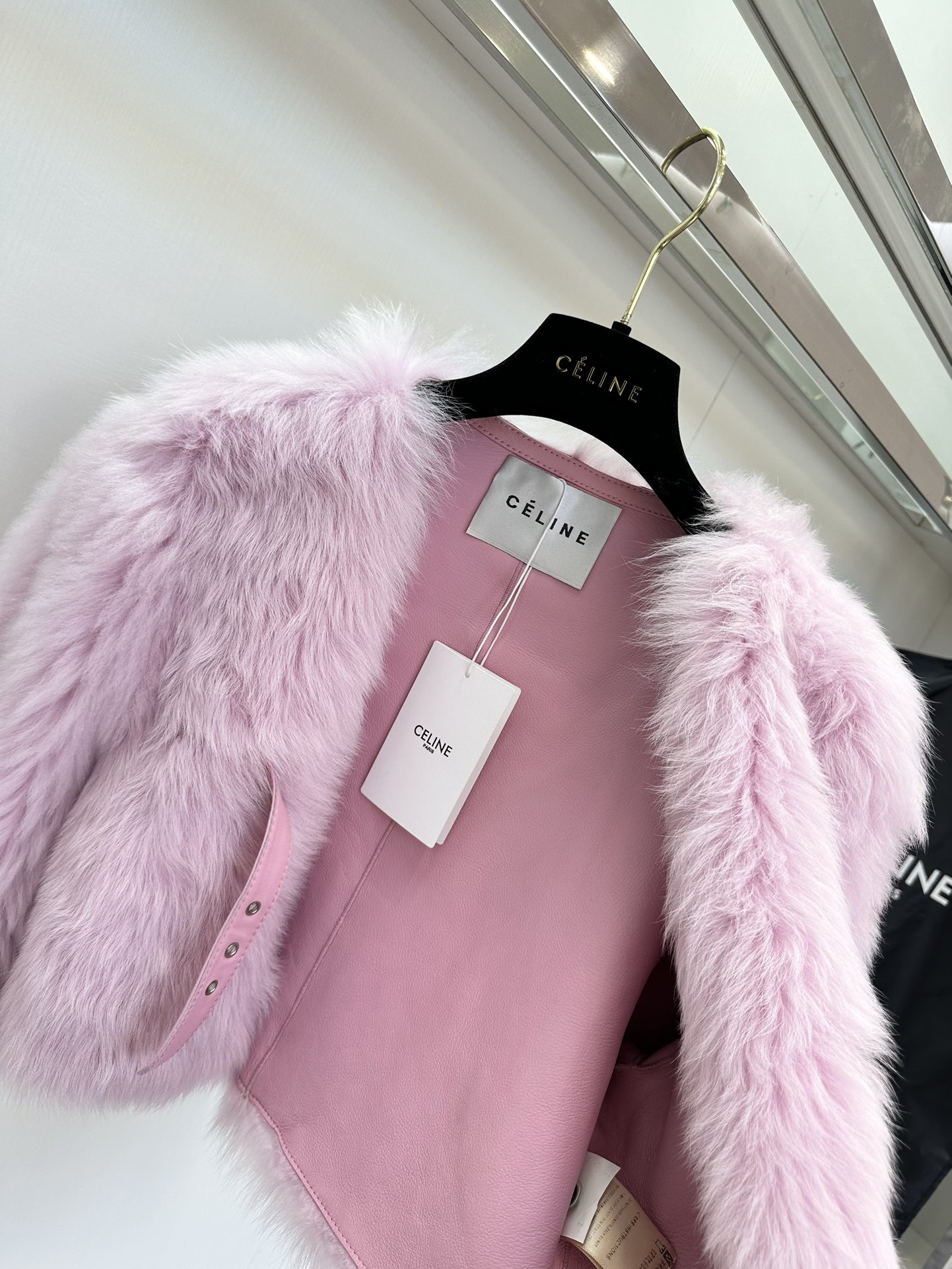 セリーヌ ジャンパー偽物 鮮やかな色 イタリア製 高級品 もこもこ 暖かい ファッション レディース 3色可選 ピンク_8