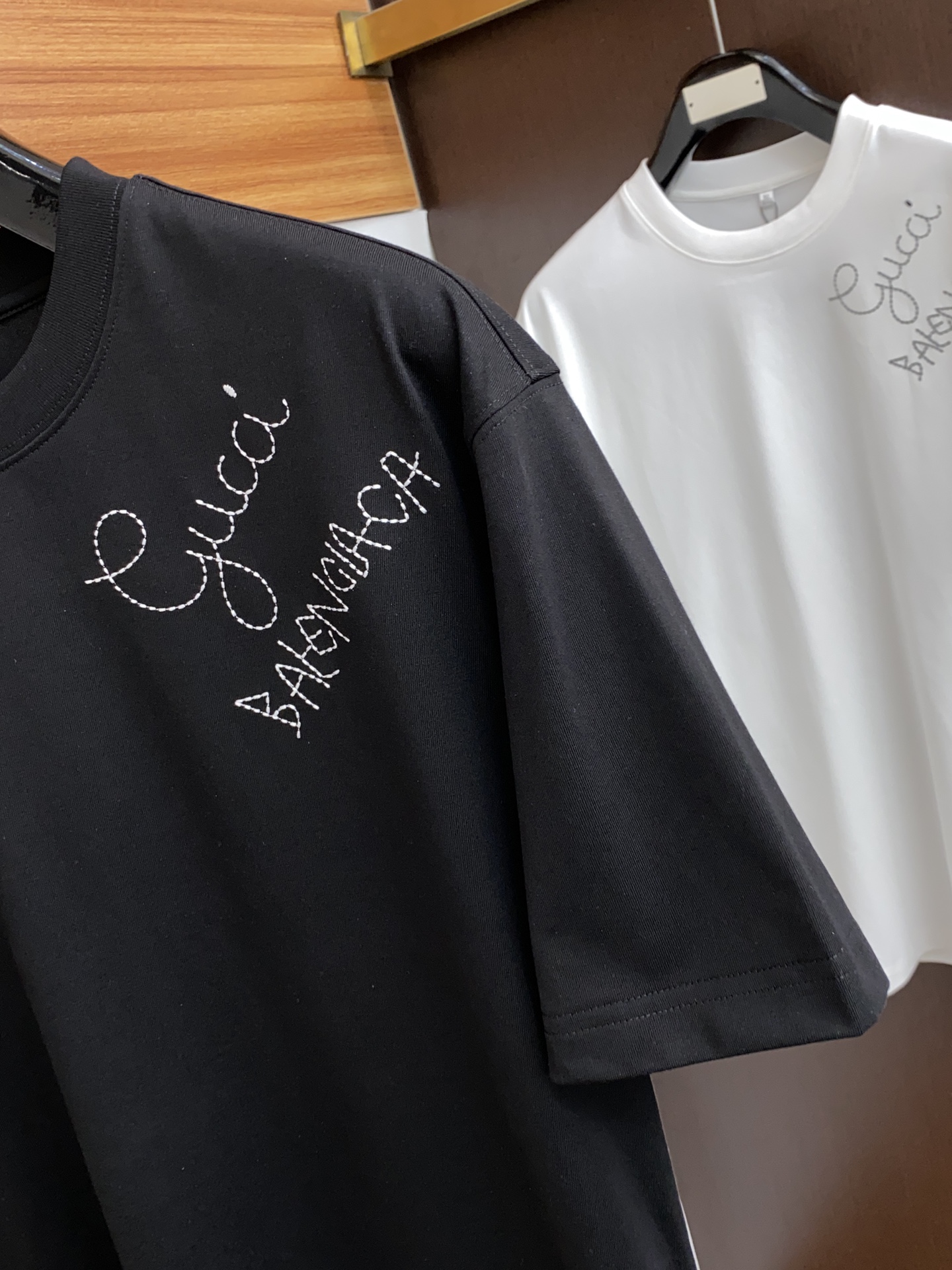 最安値 バレンシアガtシャツ メルカリスーパーコピー トップス ファッション プリント シンプル ゆったり 新品 2色可選 ブラック_4