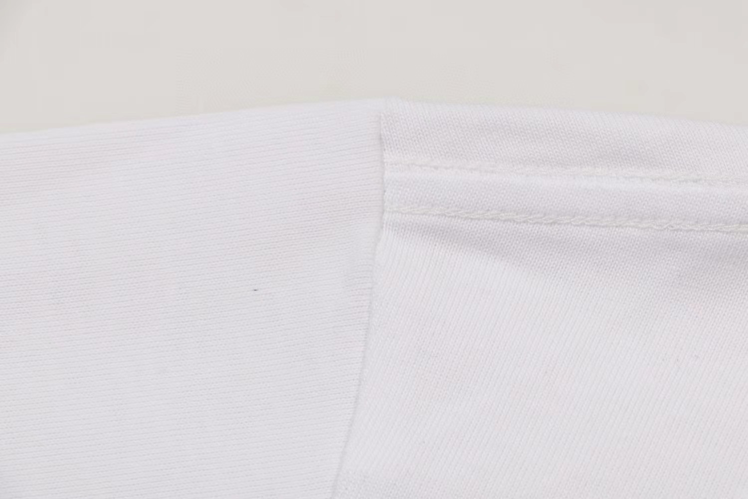 限定セール低価 ジバンシィ ネクタイ激安通販 半袖 純綿tシャツ トップス プリント 品質保証 シンプル 激安品 ホワイト_3