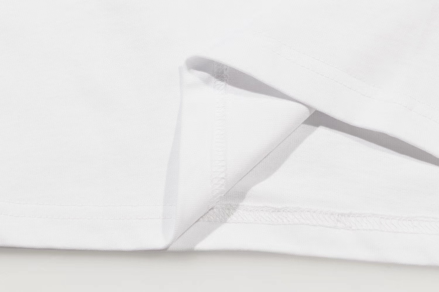 限定セール低価 ジバンシィ ネクタイ激安通販 半袖 純綿tシャツ トップス プリント 品質保証 シンプル 激安品 ホワイト_5
