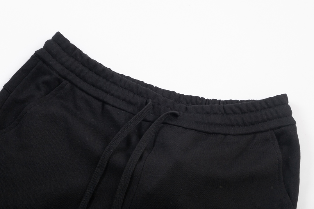 今季欲しい ジバンシー アパレルｎ級品 ショットパンツ ズボン  カジュアルパンツ 純綿 シンプル 人気新作 ブラック_3