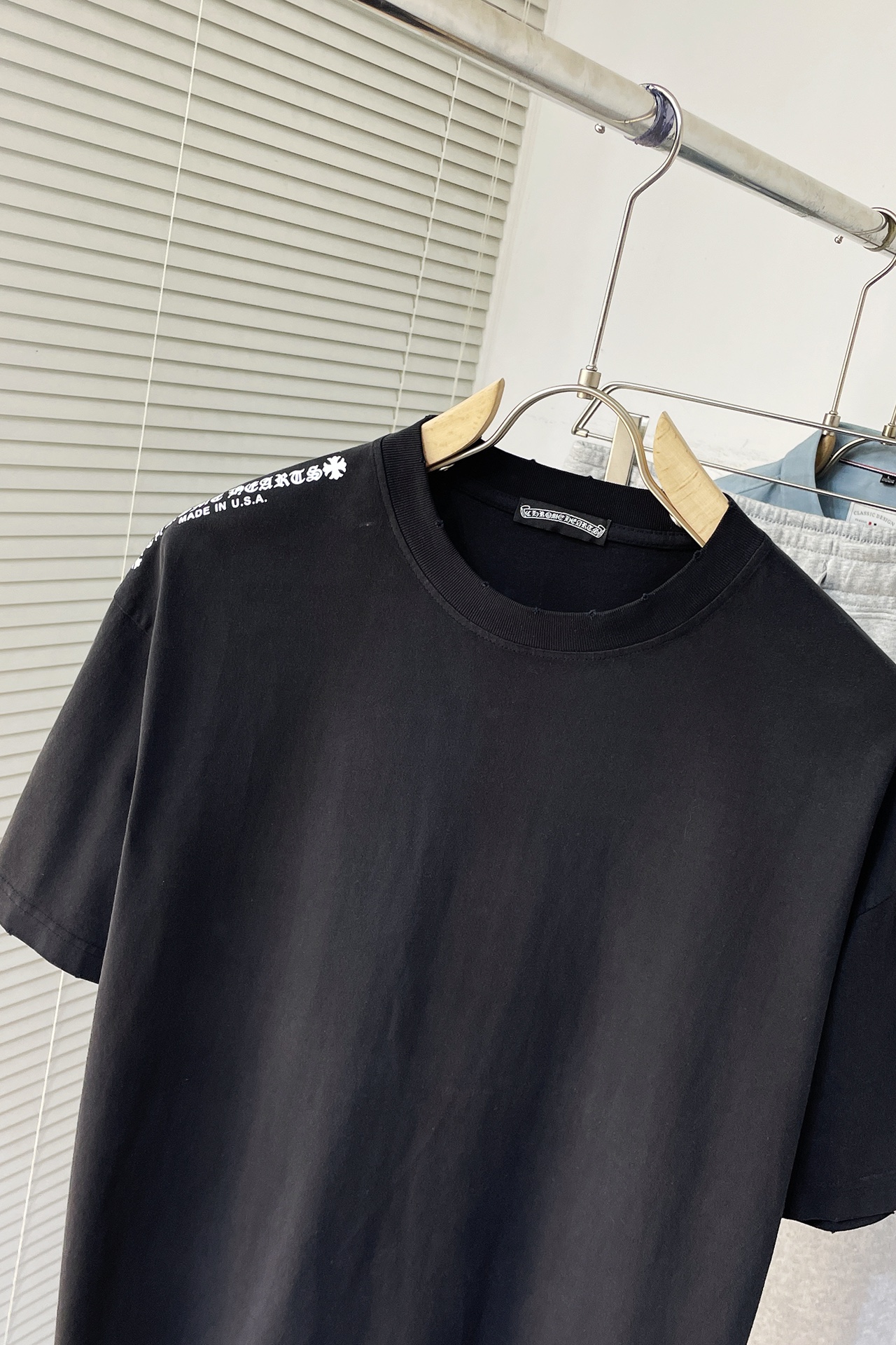 限定販売 クロムハーツtシャツ サイズ感スーパーコピー トップス 純綿 24新品 高級感 シンプル ブラック_2
