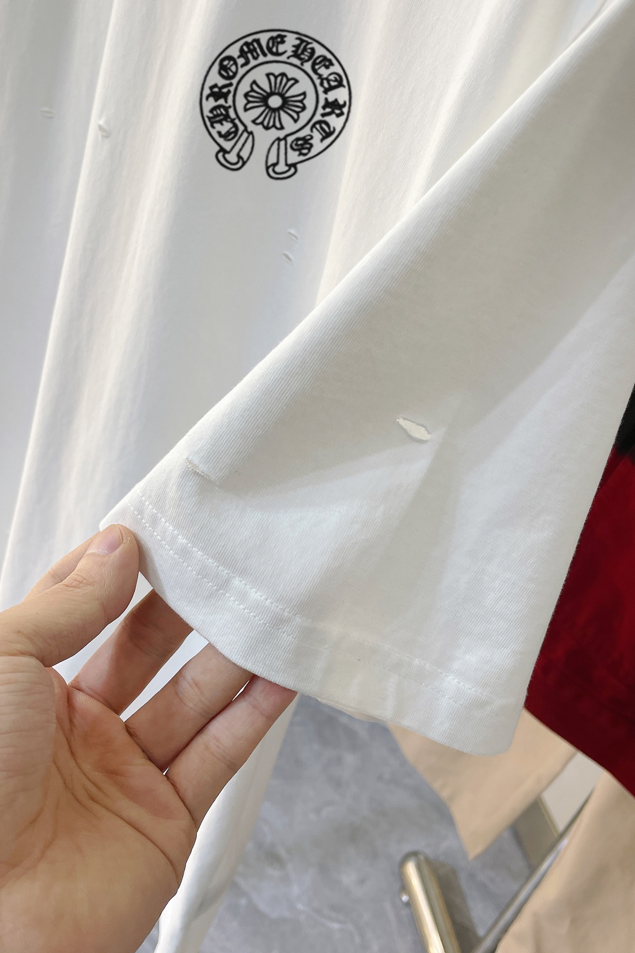 クロムハーツtシャツ 公式偽物 トップス 純綿 半袖 高級感に溢れ ゆったり 柔らかい ホワイト_5