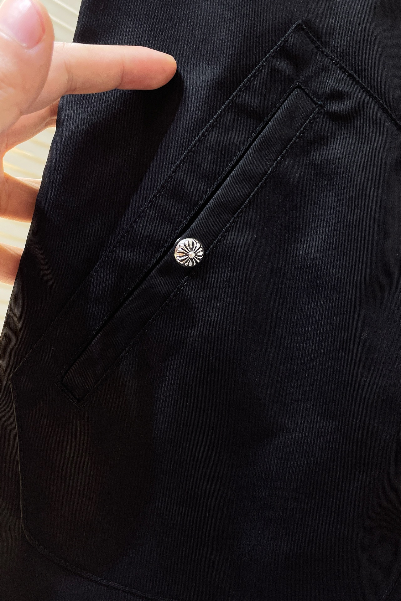 お得100%新品 クロムハーツ アウターｎ級品 トップス 柔らかい ベルト 動きやすい 薄いジャケット ブラック_8