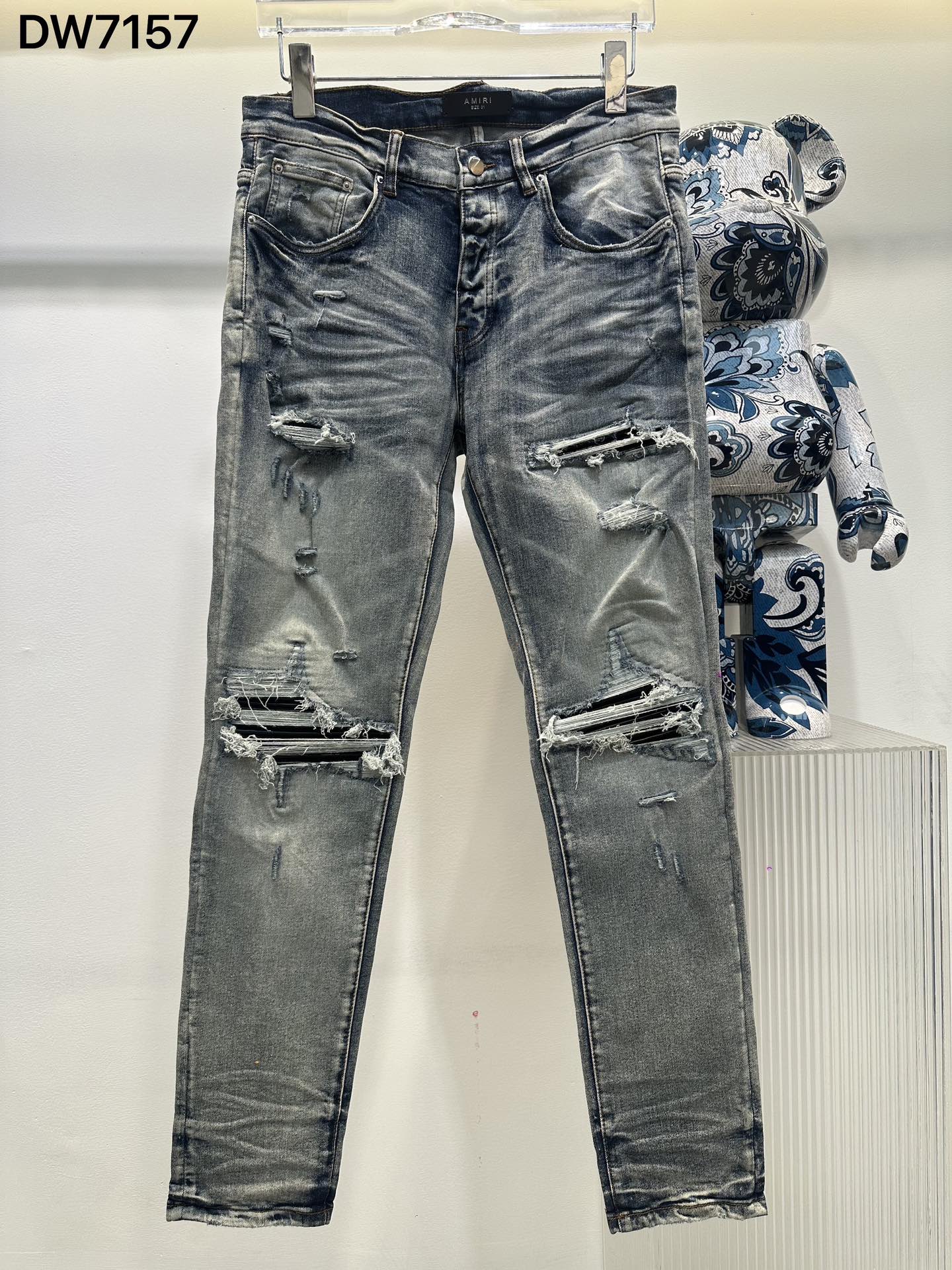 AMIRI 限定セール低価 8ジーンズスーパーコピー シンプル ジンーズ パンツ ズボン デニム素材 柔らかい グレイ_1