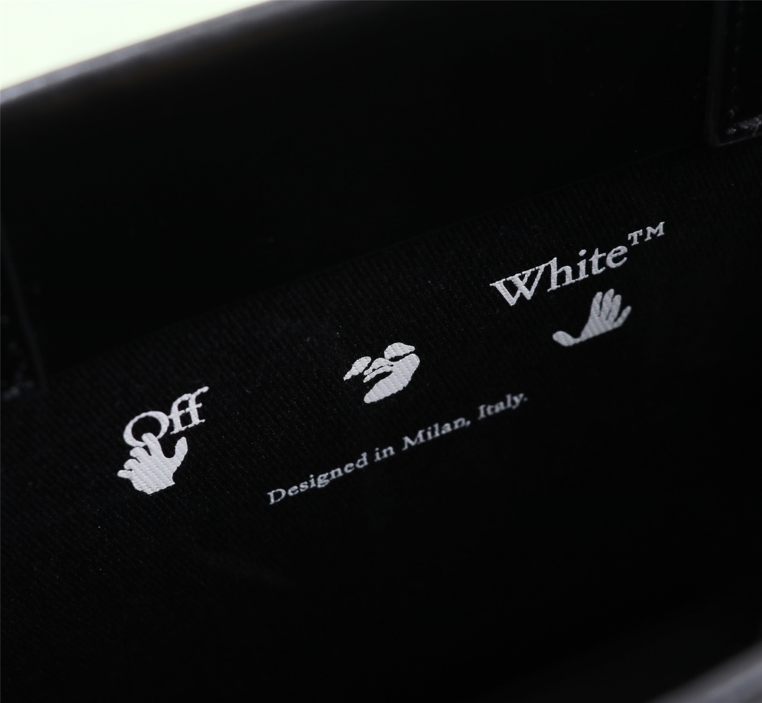OFFWHITEオフホワイト アメリカスーパーコピー 個性的 斜め掛けバッグ 持ちバッグ ロゴプリント レディース ブラック_9