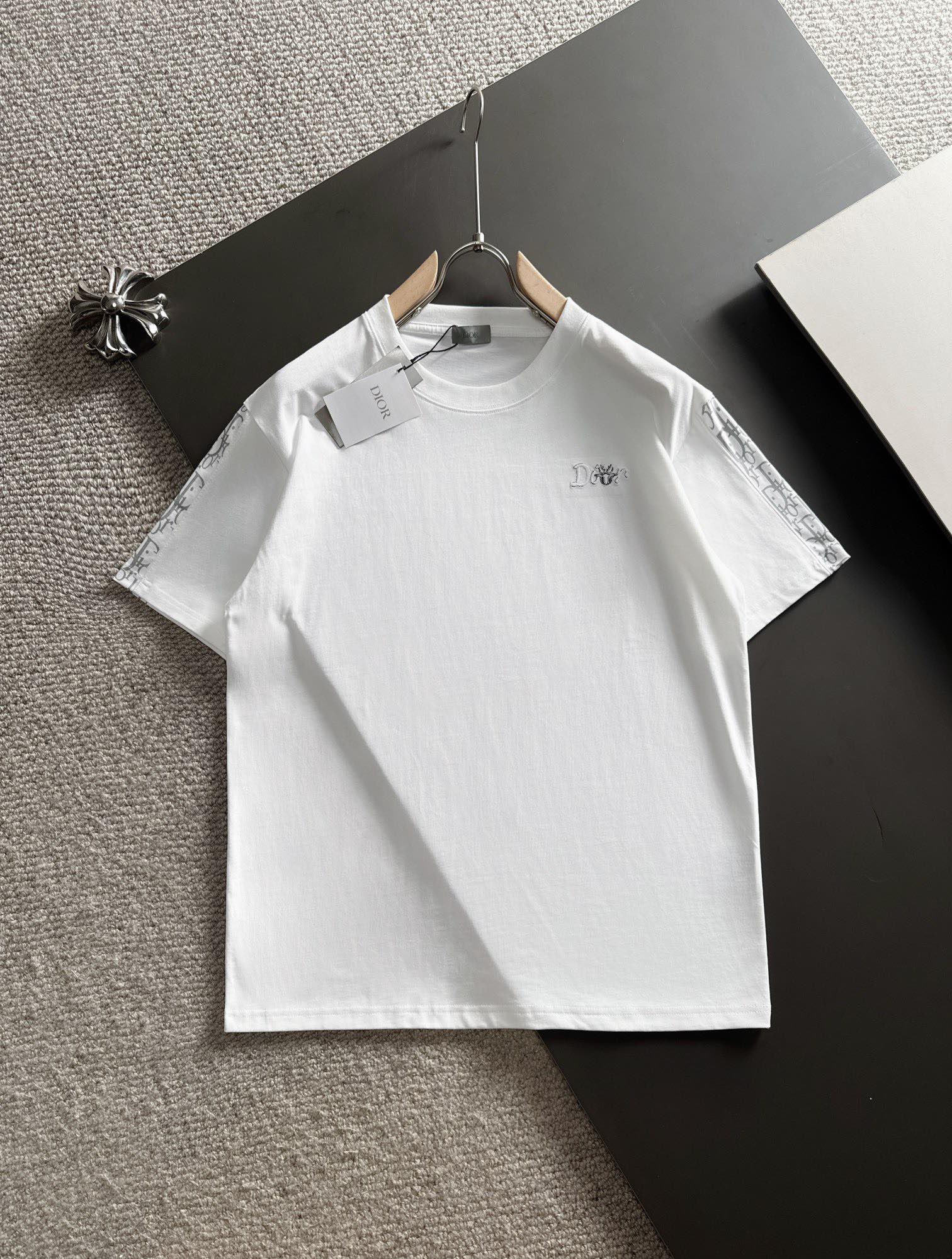 爆買い大得価 ディオール ティシャツ偽物 短袖 品質保証 トップス 純綿 シンプル 人気新品 柔らかい ホワイト_1