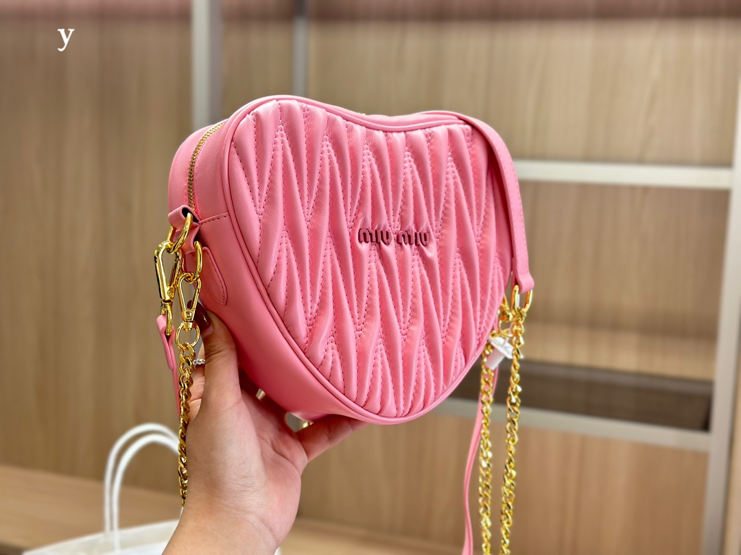 miumiu ナッパ クリスタルスーパーコピー ファッション ハット形 レディース 可愛いバッグ 柔らかい ピンク_2