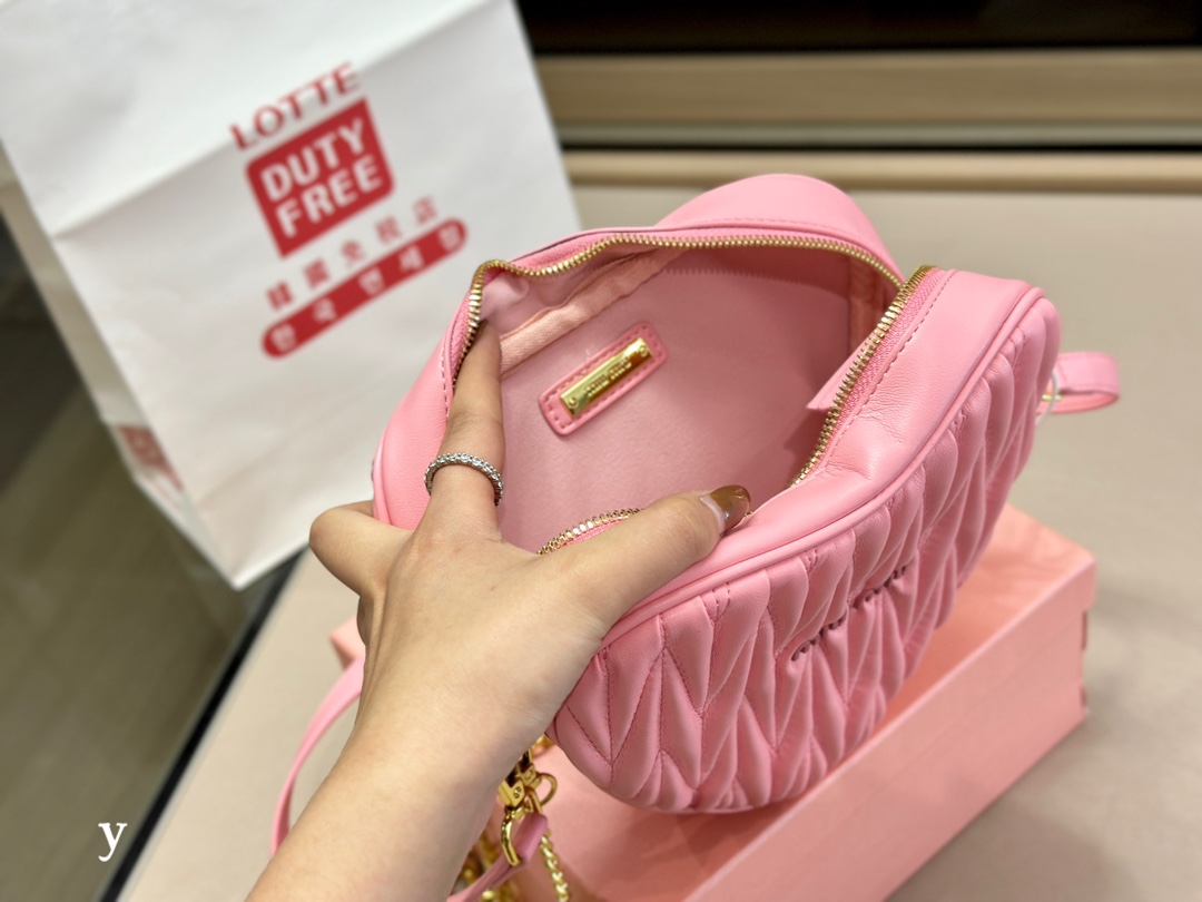 miumiu ナッパ クリスタルスーパーコピー ファッション ハット形 レディース 可愛いバッグ 柔らかい ピンク_8
