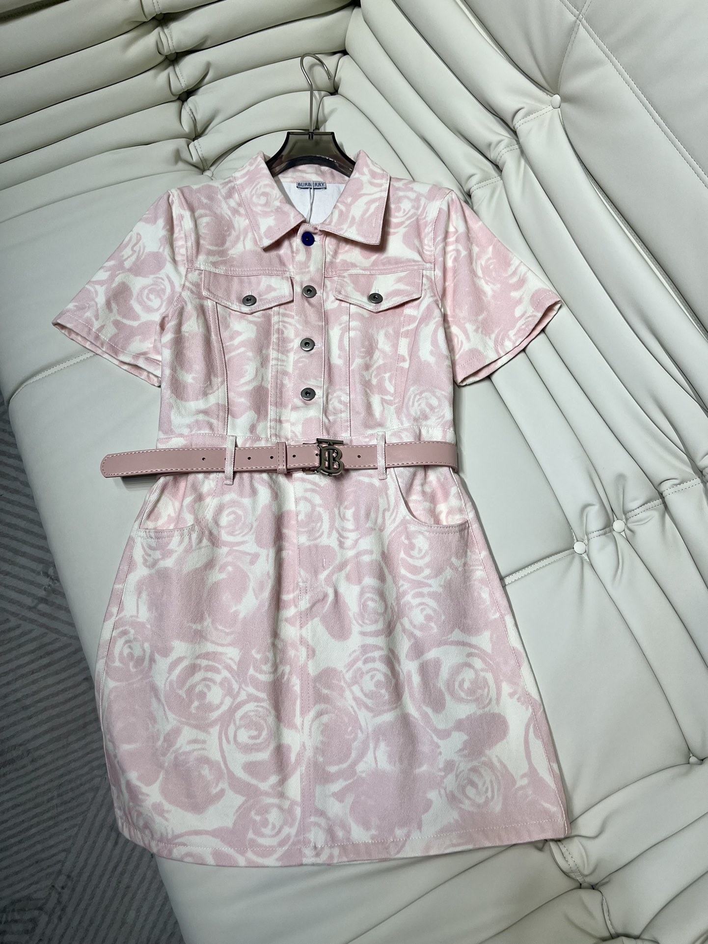 存在感のある バーバリースカートサイズ偽物 ワンピース 半袖 花柄 通勤 レディース 品質保証 ファッション ピンク_1