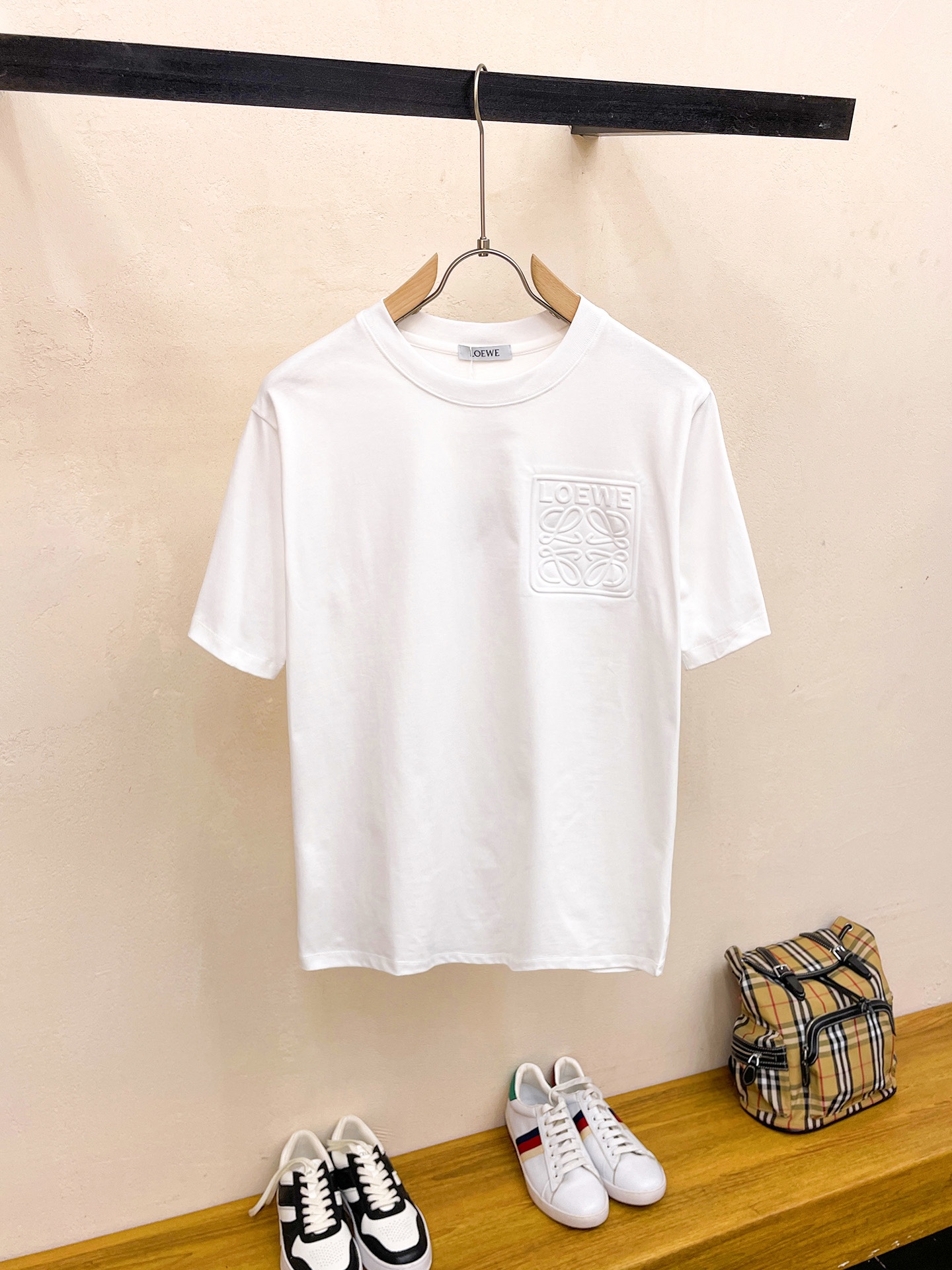 夏 新作登場 ロエベに似てるブランドＮ級品 純綿 トップス シンプル 柔らかい ファッション 短袖 Tシャツ ホワイト_1
