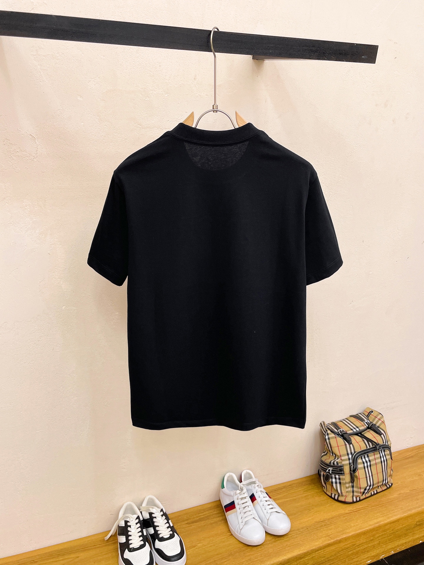 夏 新作登場 ロエベに似たブランドコピー 純綿 トップス シンプル 柔らかい ファッション 短袖 Tシャツ ブラック_2