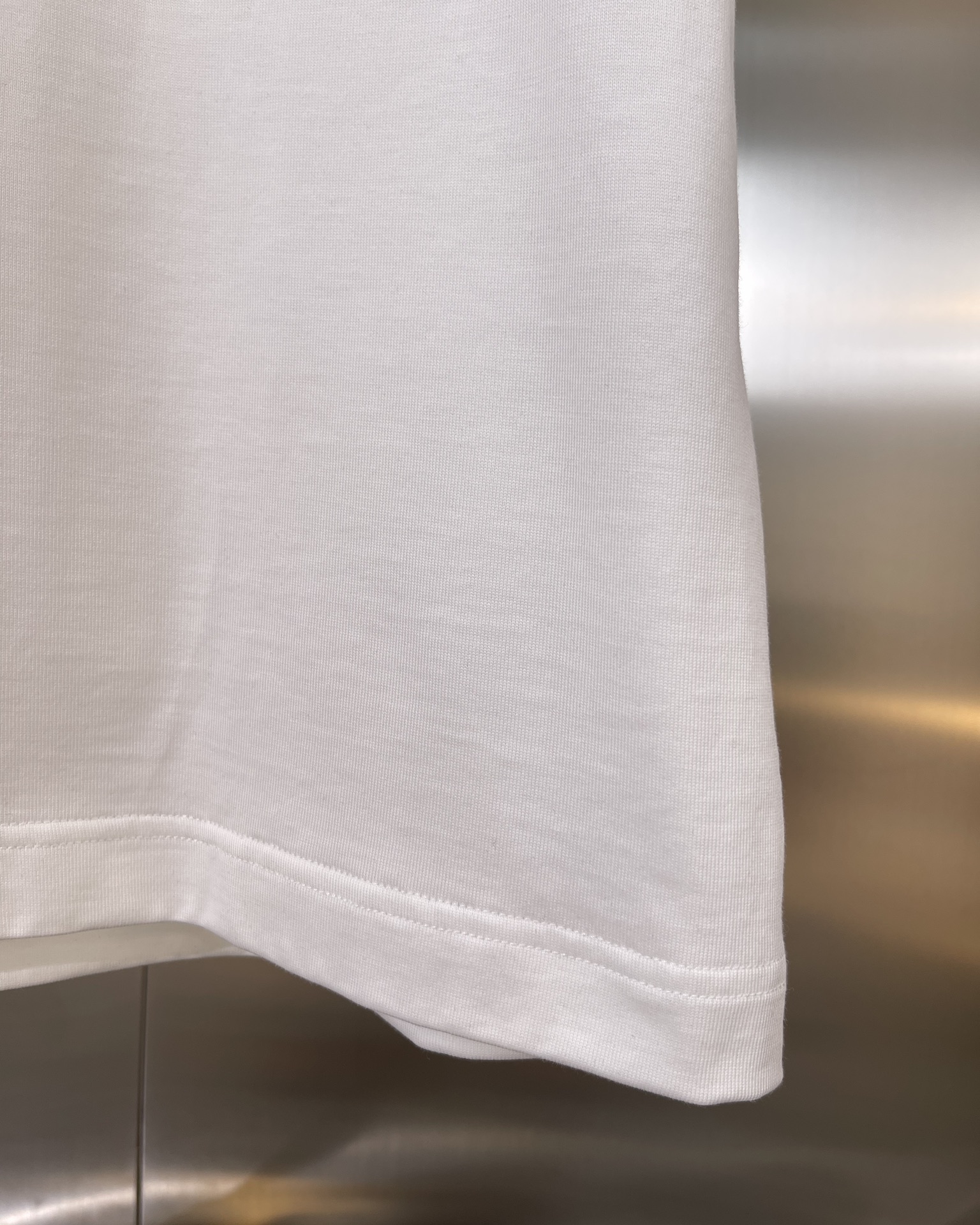 個性的 24年夏新款 ロエベ tシャツ ロゴスーパーコピー 人気新品 純綿 トップス 半袖 シンプル 柔らかい ホワイト_9